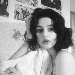 埋进腿间舌头使劲添动态图
